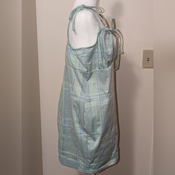 💲Tie Spaghetti Strap Dress - NWT Sizes 2X and 3X - Picture 6 of 11